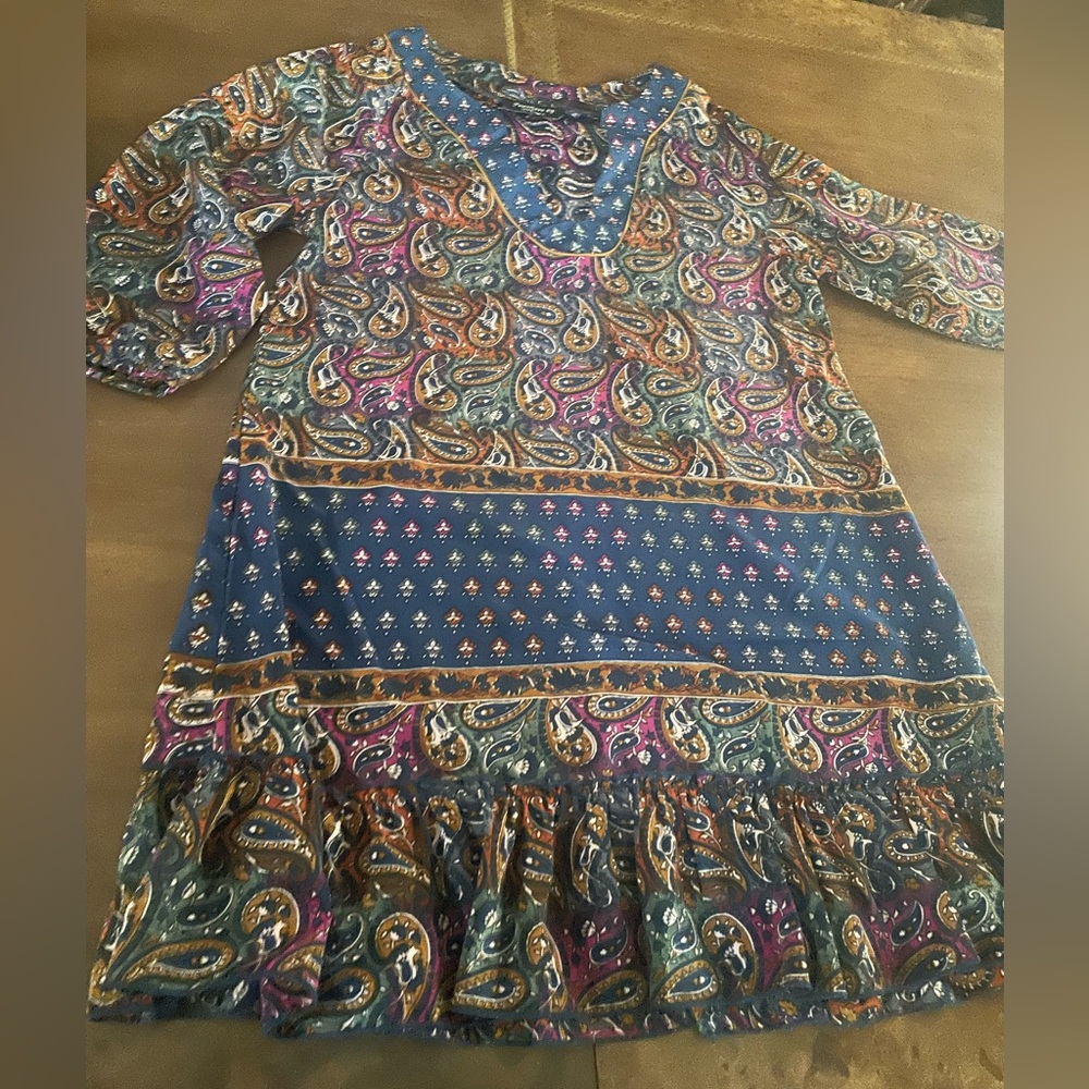 Tolani woman’s 100% poly crepe Paisley Print Long Sleeve Dress.Made in India